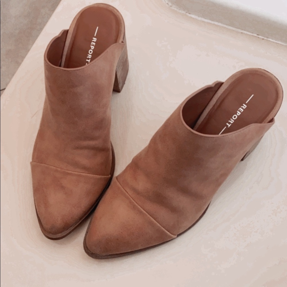 Report booties